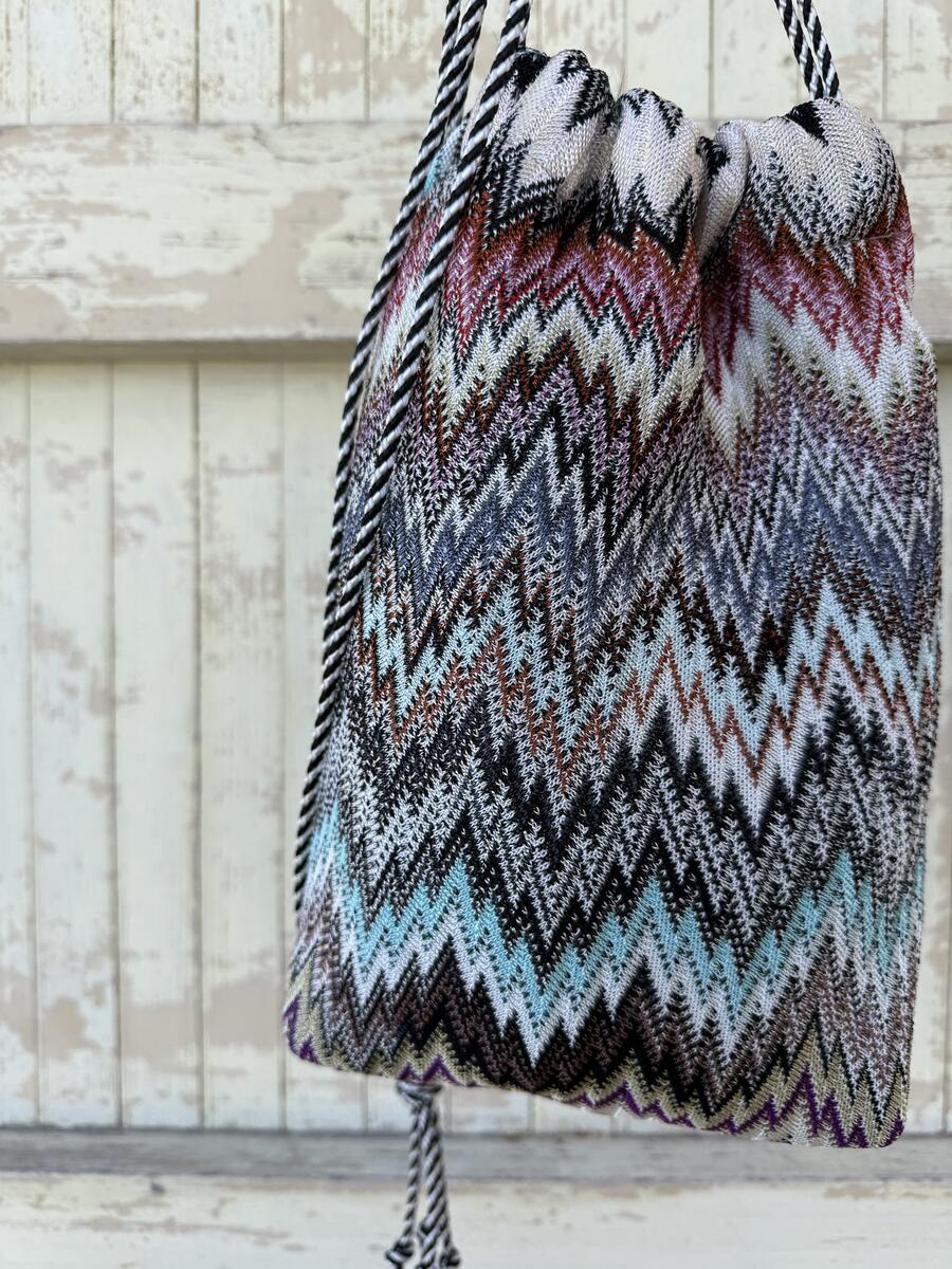 Secchiello zig zag irregolari 