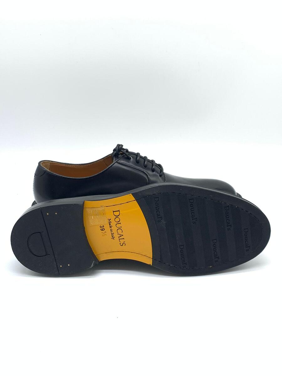 Doucal’s derby stringata in pelle nero
