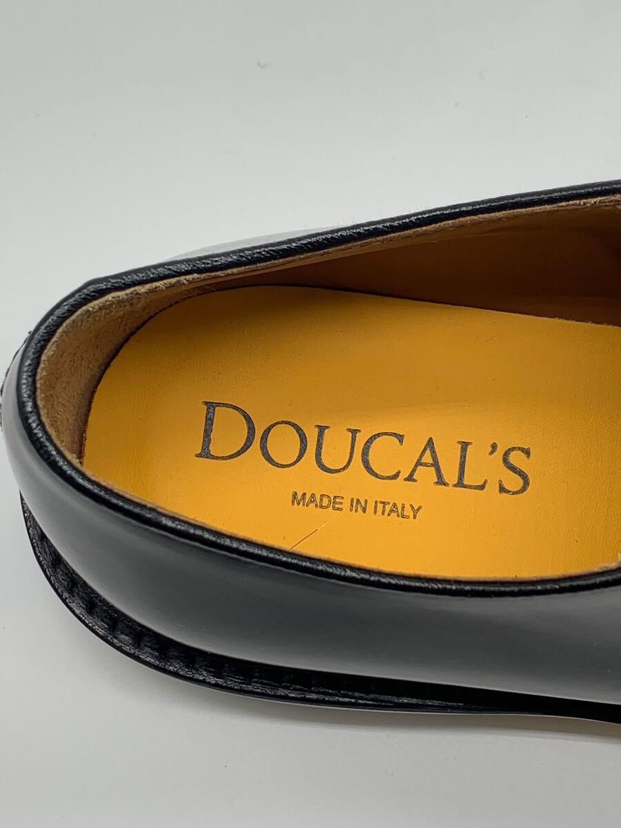 Doucal’s derby stringata in pelle nero