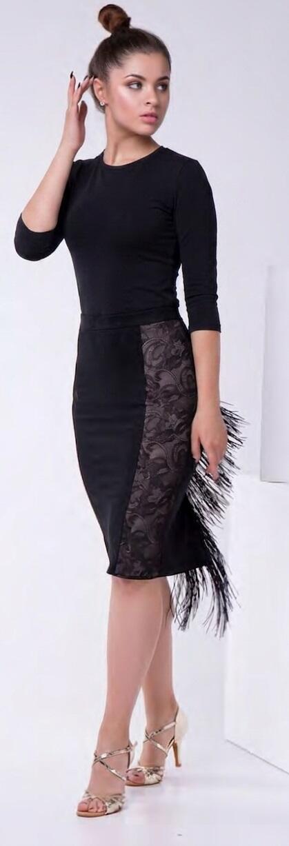 U455 Pencil tango skirt with fringe at the back and sides in lace with beige-nude lining