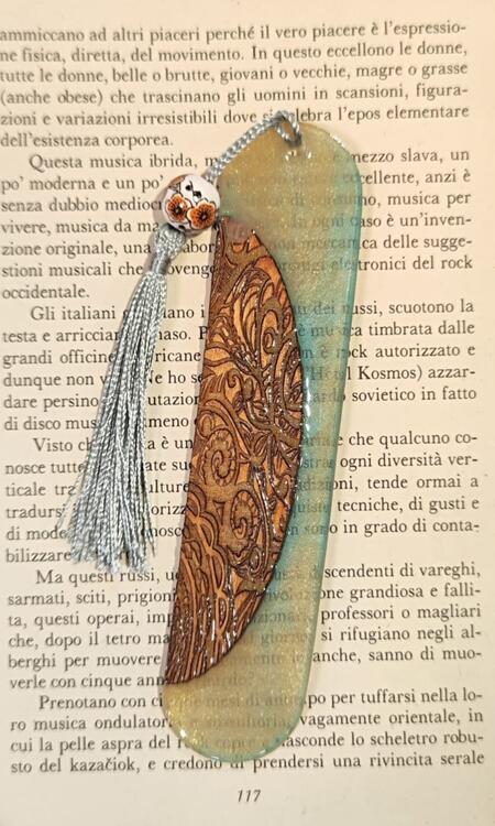 Segnalibro legno e resina