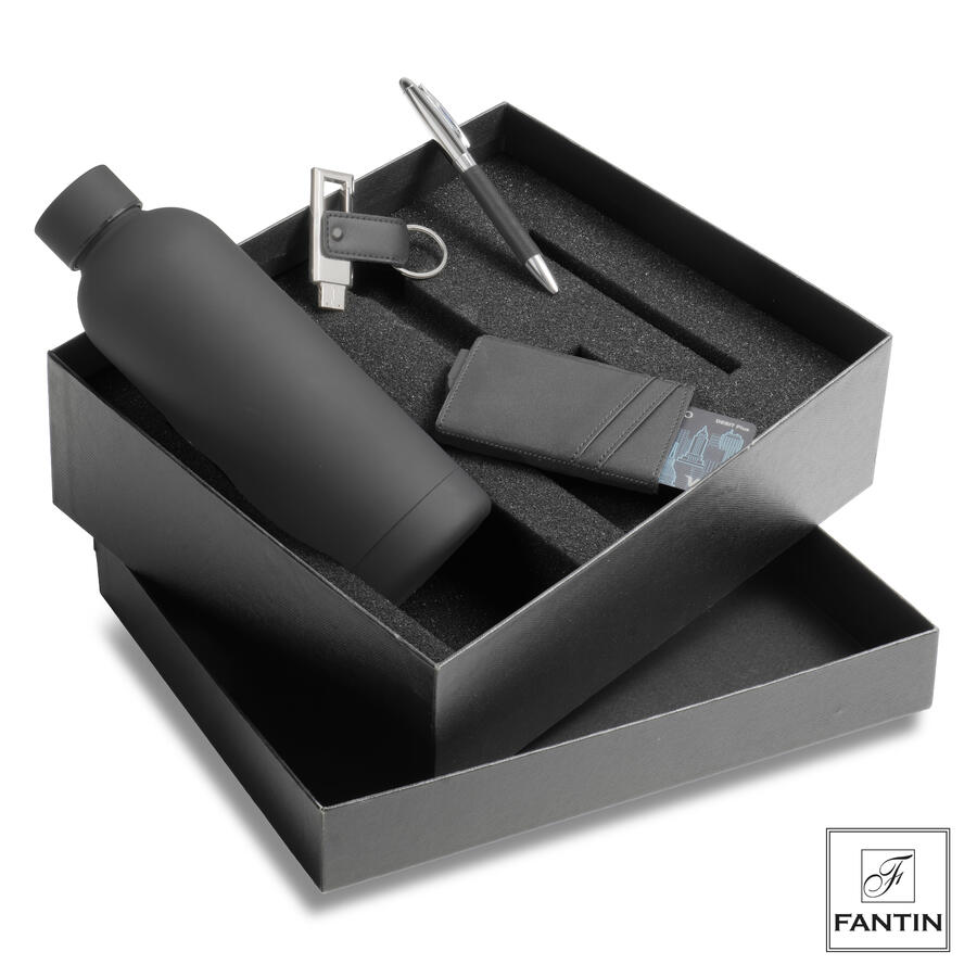  Set regalo Fantin con borraccia, penna, usb, portachiavi e portacarte colore nero.