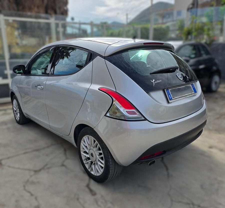 Lancia Ypsilon 1.2  GPL Ecochic 