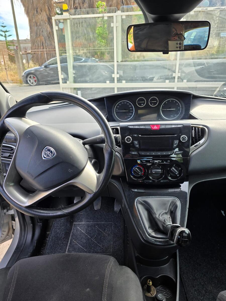 Lancia Ypsilon 1.2  GPL Ecochic 