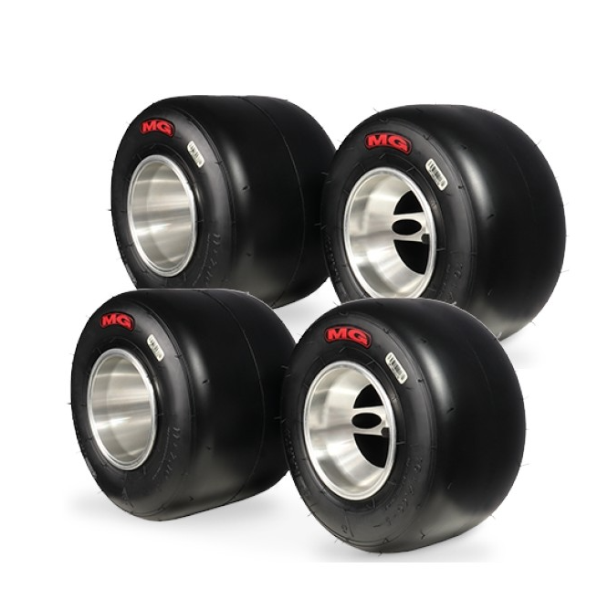SET PNEUMATICI MG ROSSA 