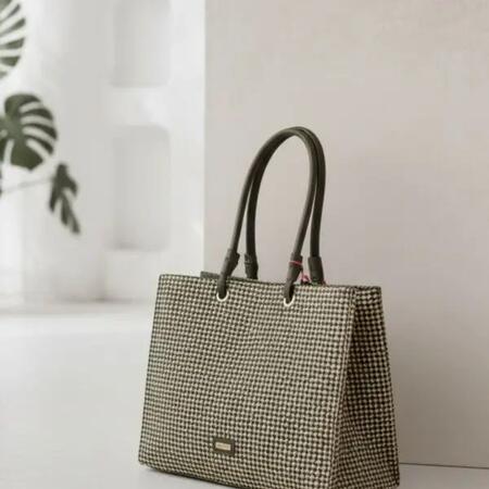 Borsa shopper in rafia intrecciata