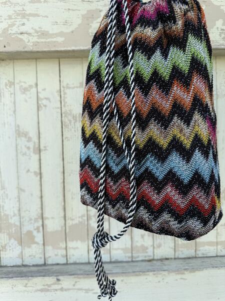 Secchiello zig zag nero