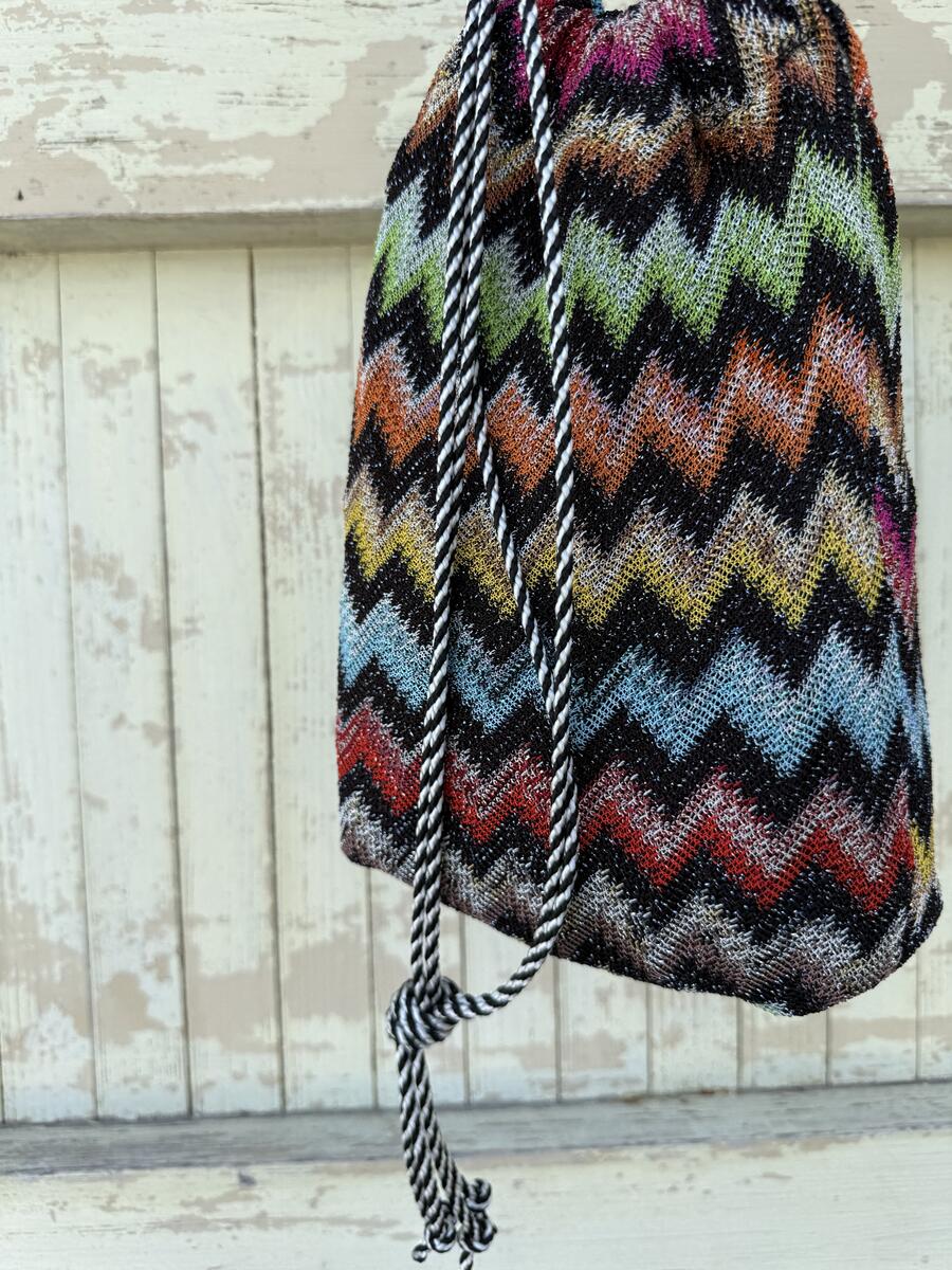 Secchiello zig zag nero 