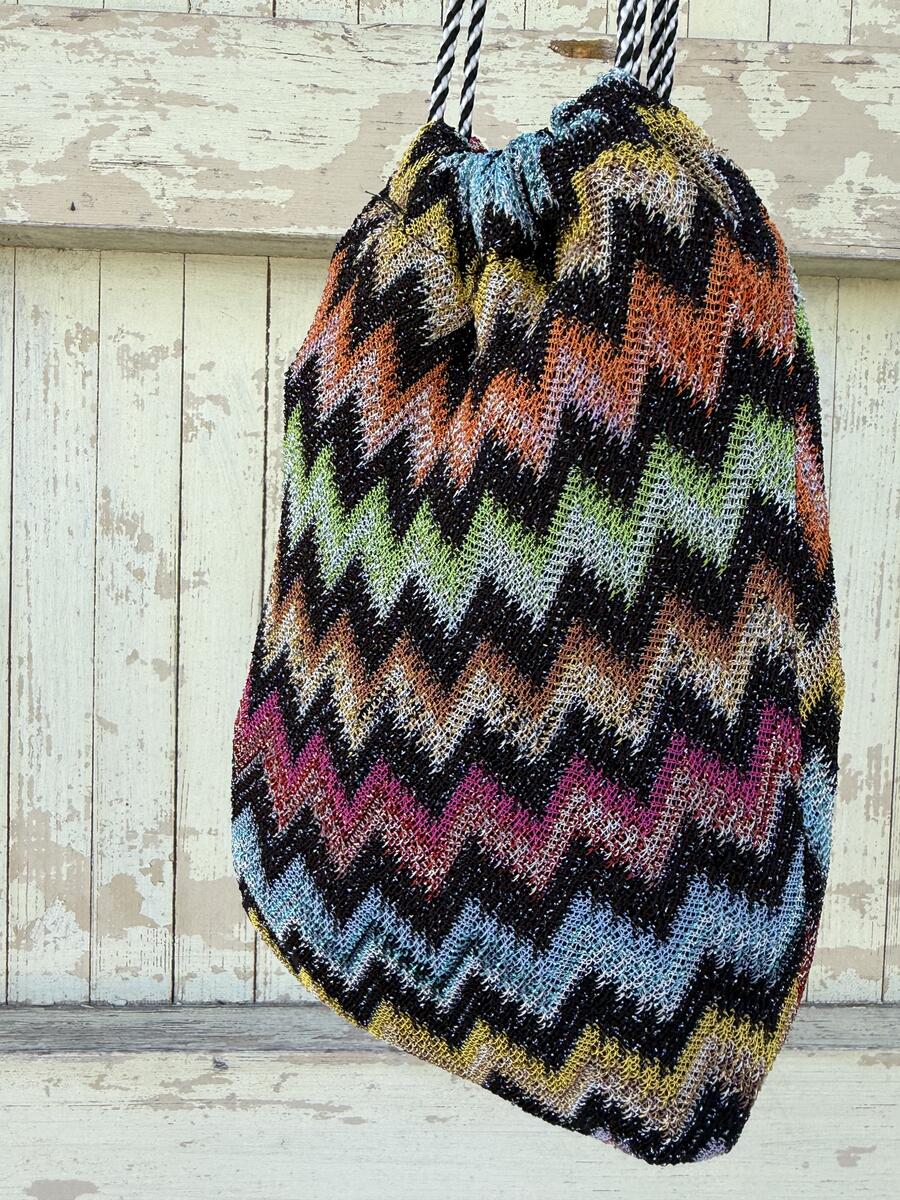 Secchiello zig zag nero 
