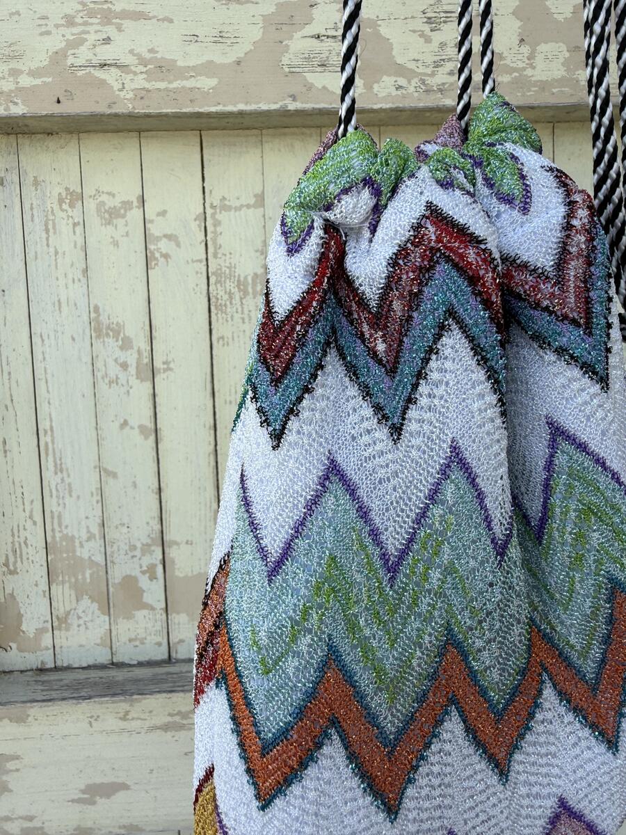 Secchiello zig zag largo bianco