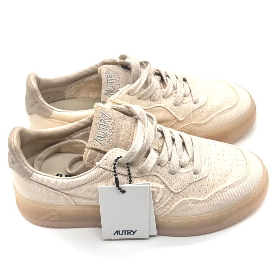 Autry medalist low wom canvas ivory
