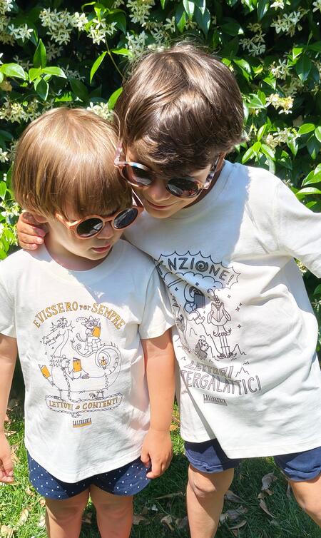 T SHIRT LALIBRERIA - And they live as happy readers ever after