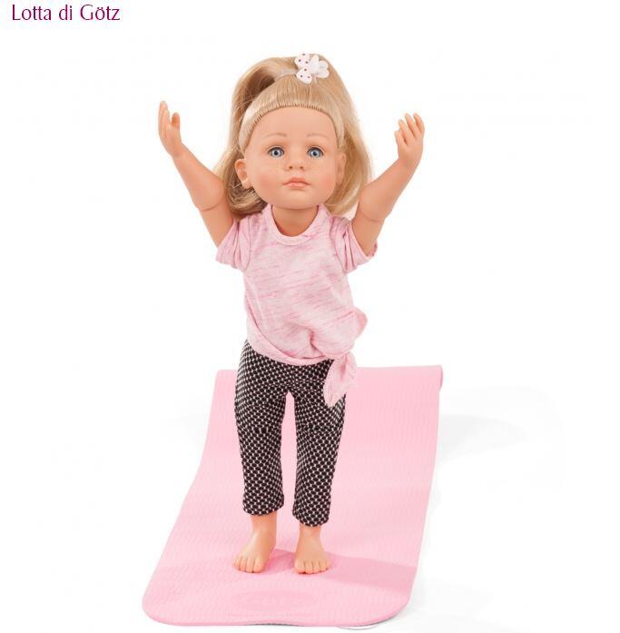 Bambola in Vinile Lotta fa lo Yoga in Edizione Numerata Originale della Gotz SOTTOCOSTO