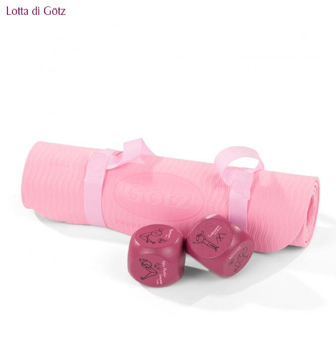 Bambola in Vinile Lotta fa lo Yoga in Edizione Numerata Originale della Gotz SOTTOCOSTO
