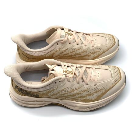 Hoka sneaker vaniglia speedgoat 5