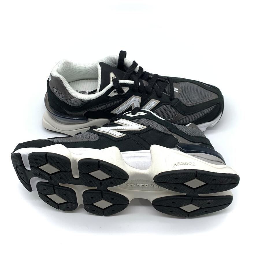 New Balance 9060 nera