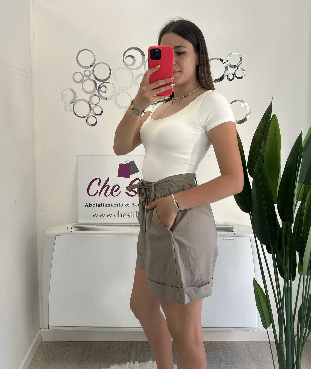 NOVITÀ Shorts in cotone con fiocco 