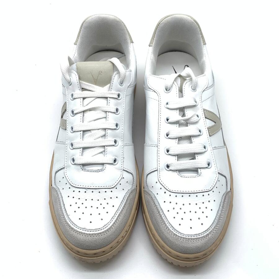 Sneaker V2 in vitello bianca e latte