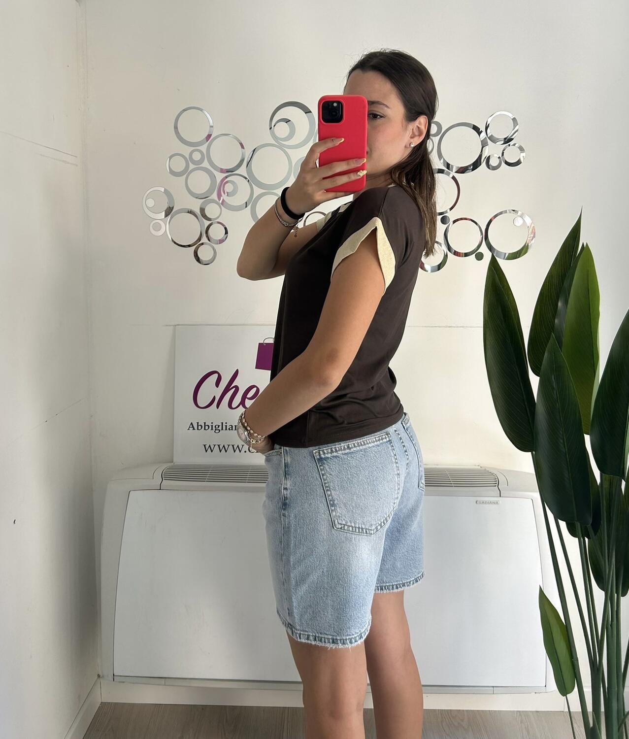 NOVITÀ T-shirt in viscosa profili dorati