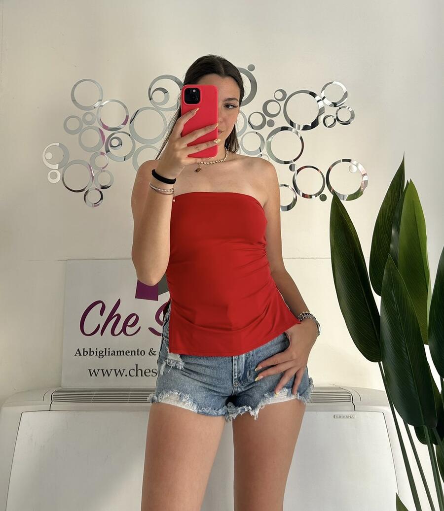 NOVITÀ Shorts in denim con strappi