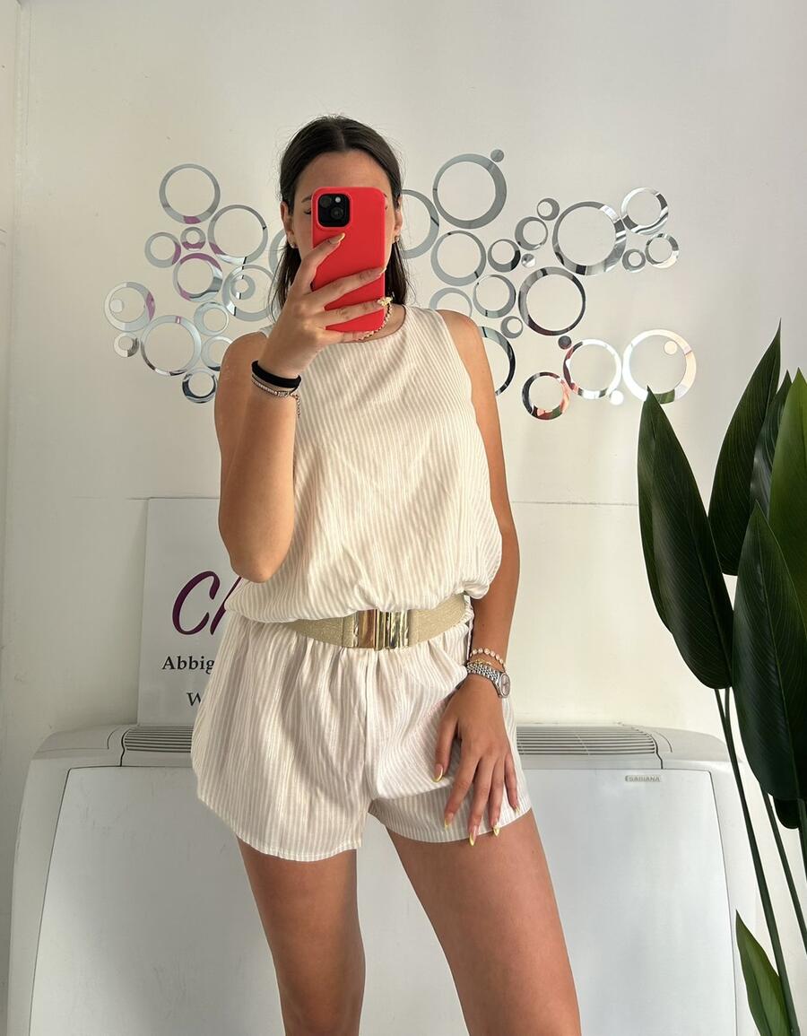 NOVITÀ Completo top e shorts a righe in lurex