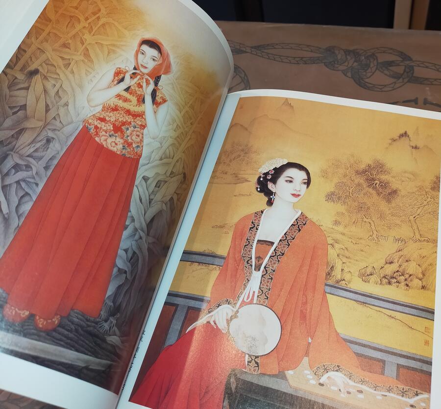 Masterpieces of Chinese Paintings: Women