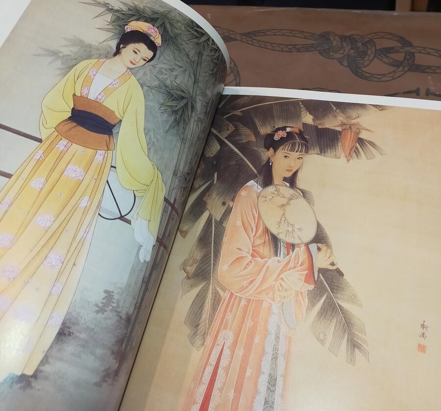Masterpieces of Chinese Paintings: Women