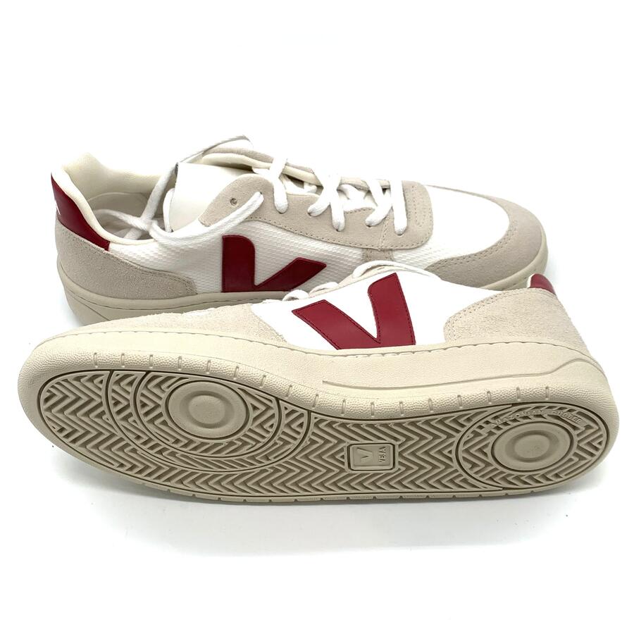 Veja V-10 B-Mesh sneaker in bianco e marsala