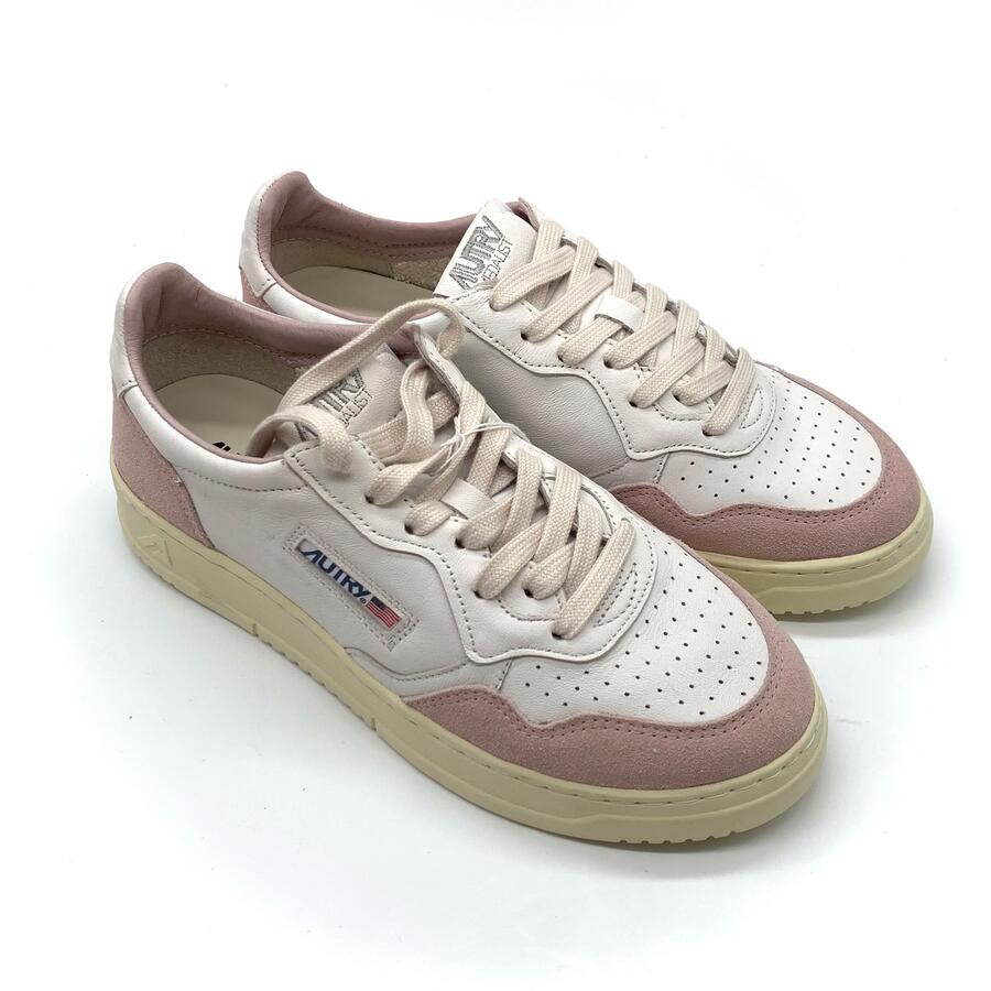 Autry Medalist white /pink suede 