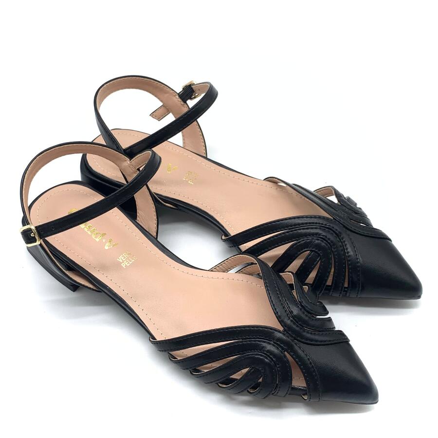 Claud.V sandalo slingback nero