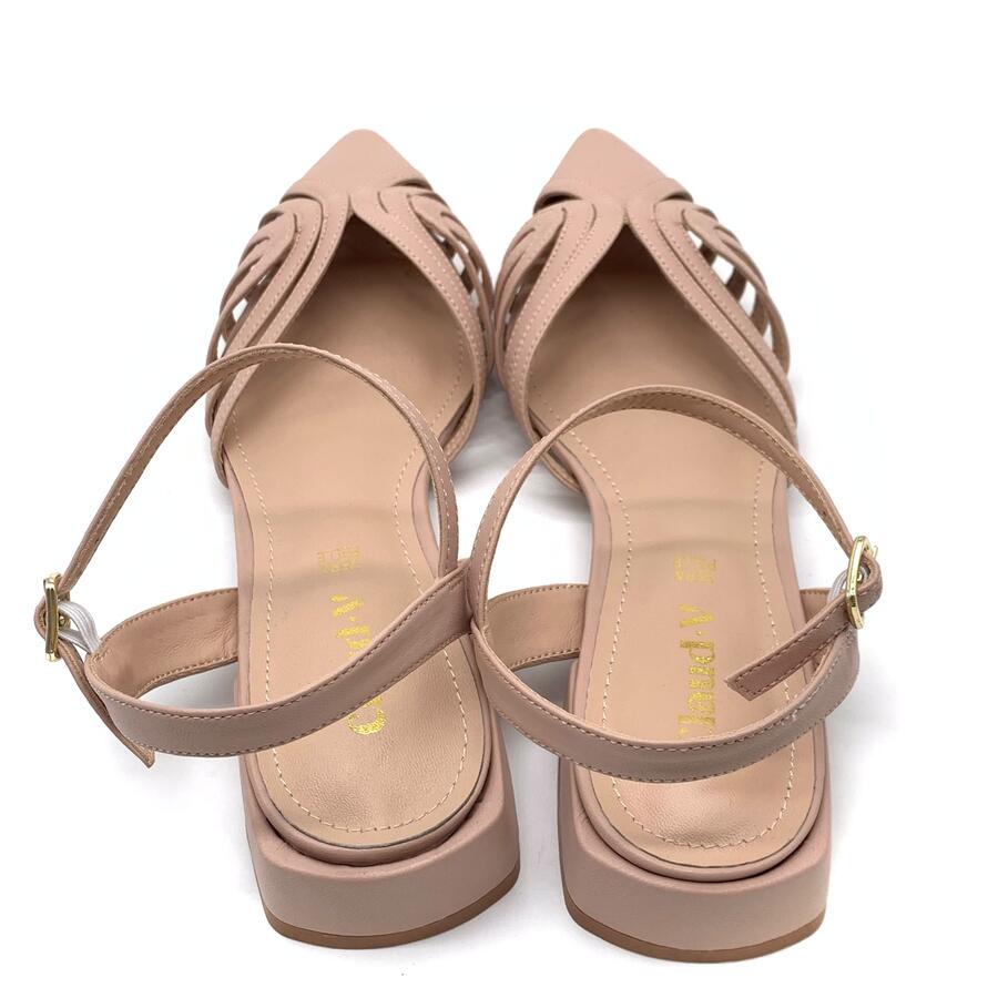 Claud.V sandalo slingback cipria