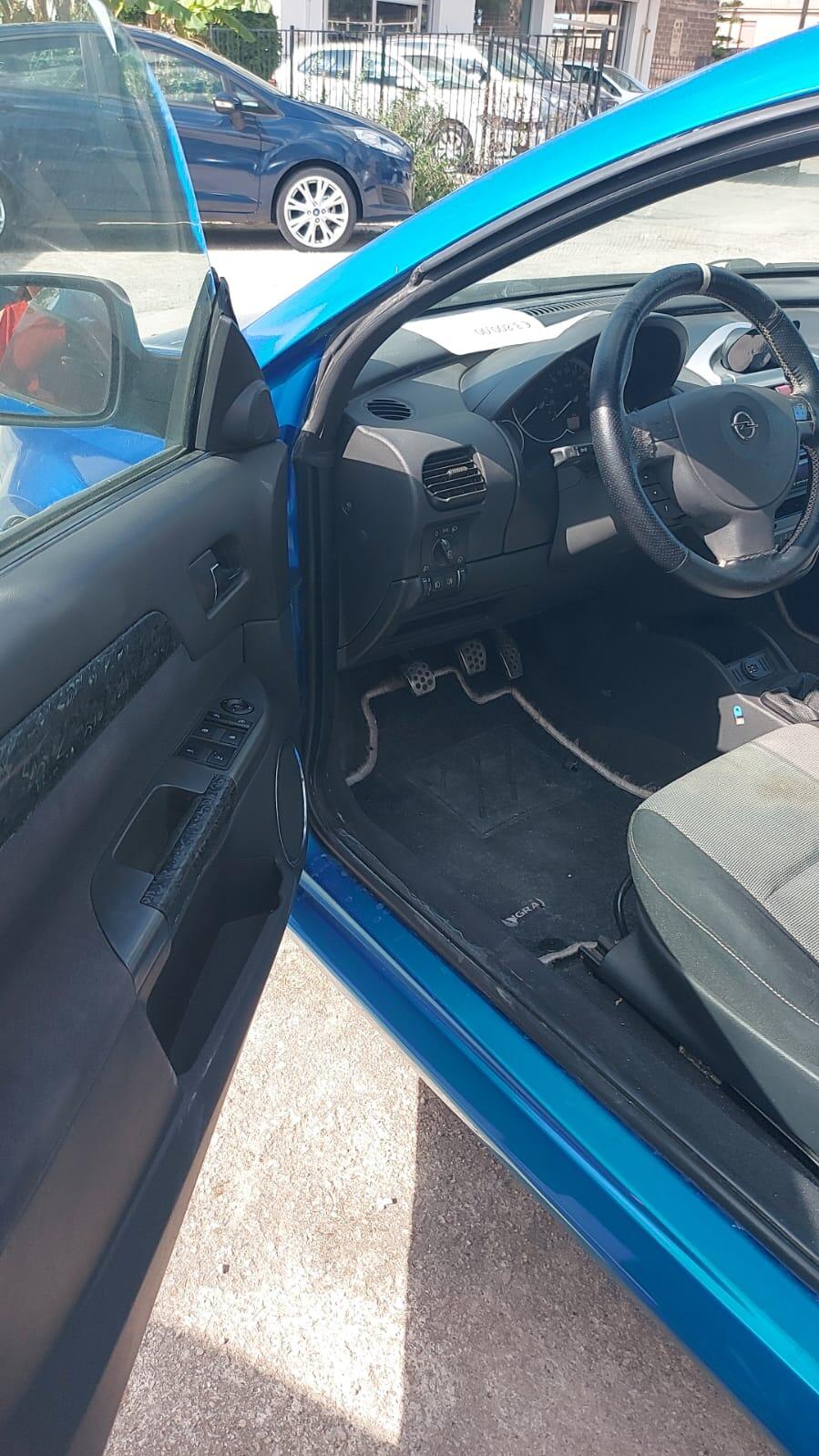 Opel Tigra TwinTop 1.3 CDTI Sport 