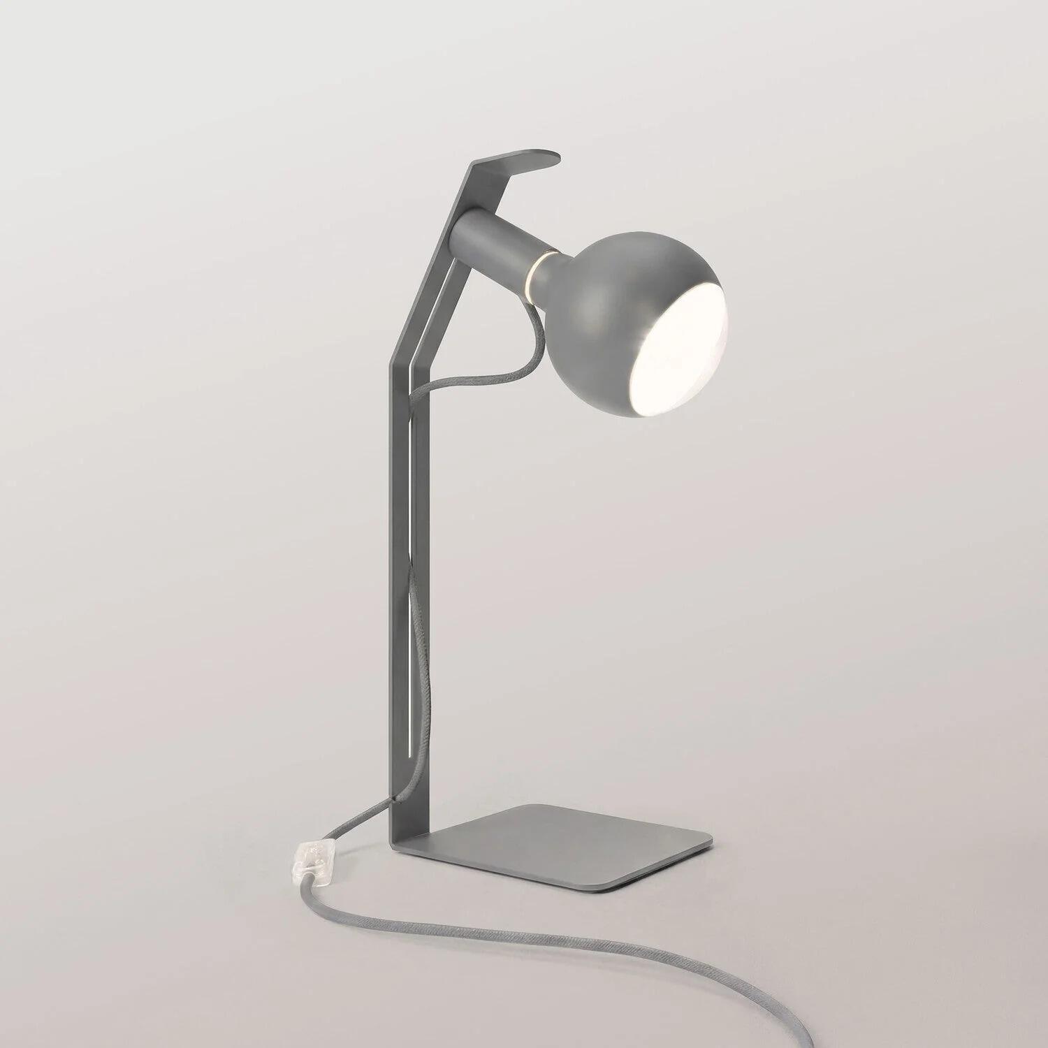 Lampada da tavolo completa Koso