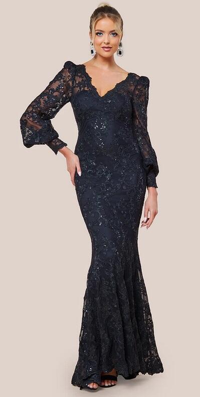 0909 Long dress in tulle and embroidered lace with lined sequins and sleeves