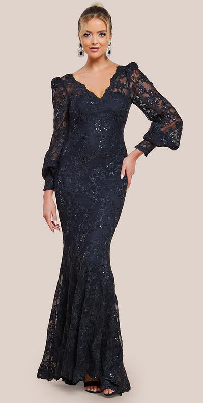 0909 Long dress in tulle and embroidered lace with lined sequins and sleeves