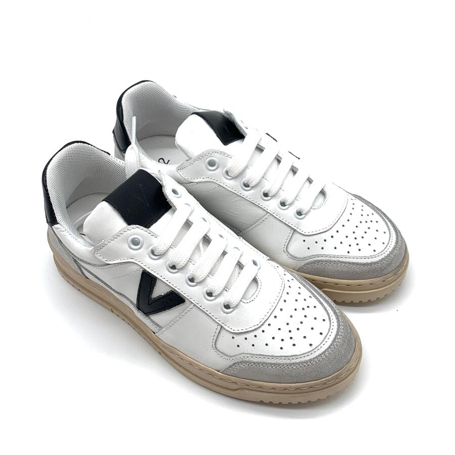 V2 Sneakers in vitello bianco/nero