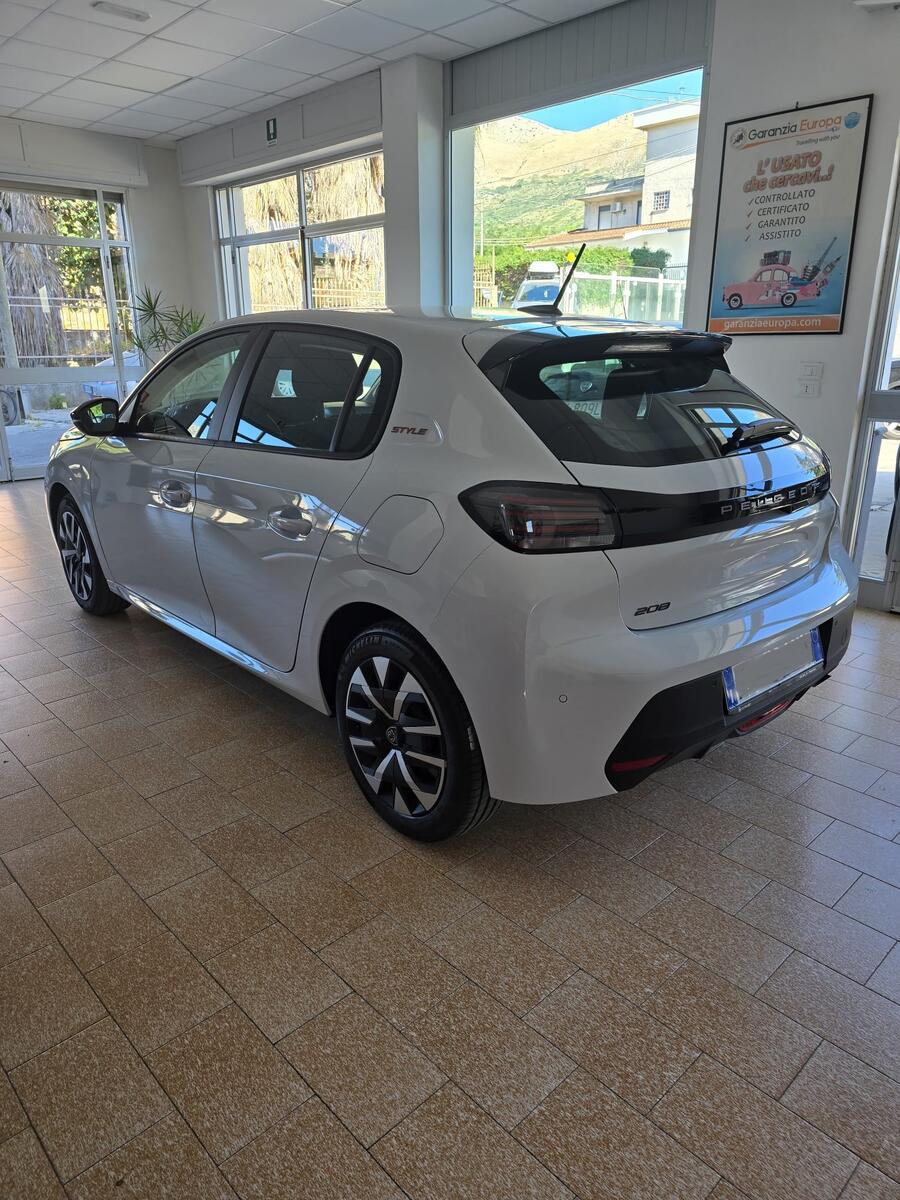 Peugeot 208 1.2 puretech Style s&s 100cv 