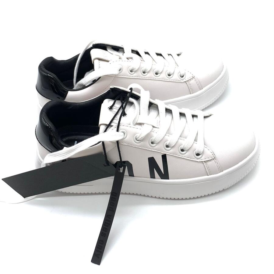 Icon wht/ black 