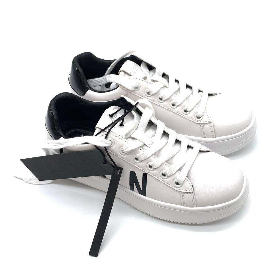 Icon wht/ black 