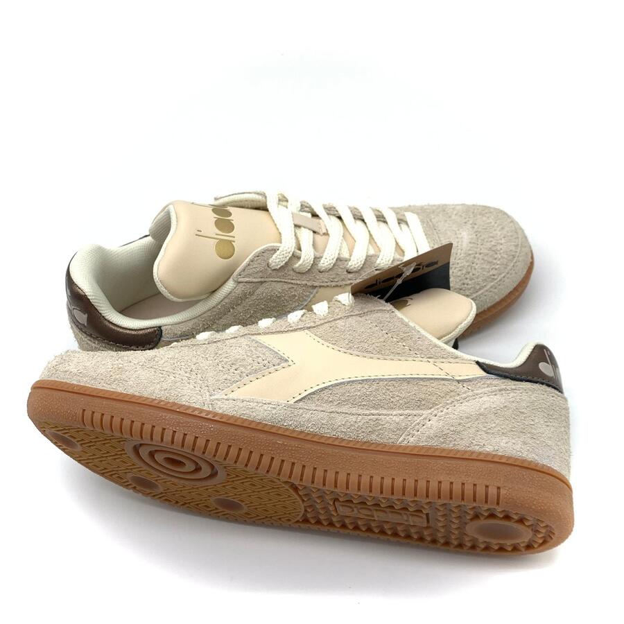 Diadora gold indoor hairy 