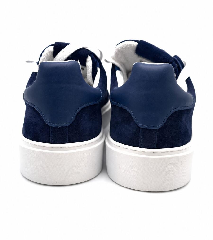 D.A.T.E Sneakers Levante suede