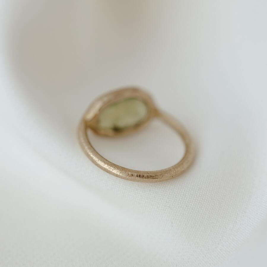 Anello con zaffiro verde misura 11.5
