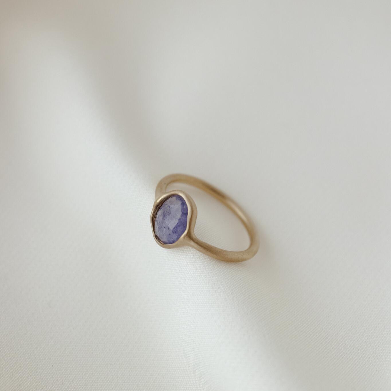 Anello con tanzanite misura 16