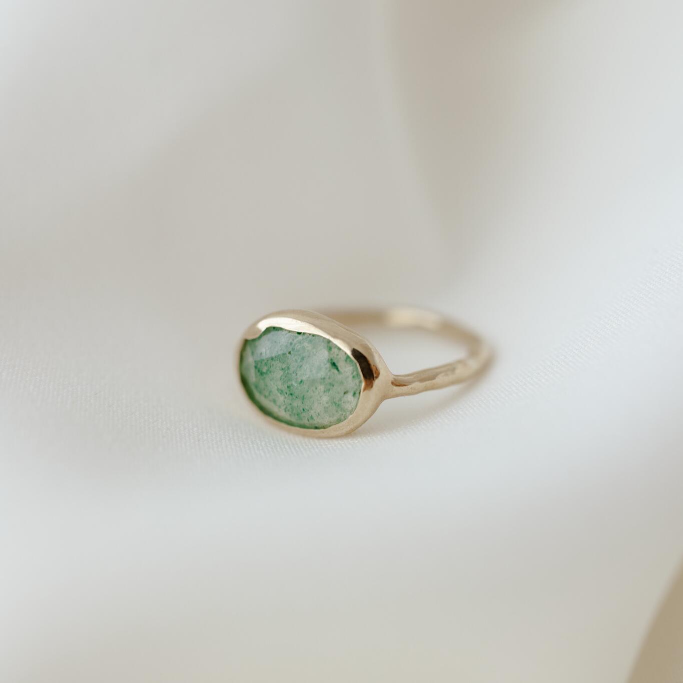 Anello con quarzo verde misura 13