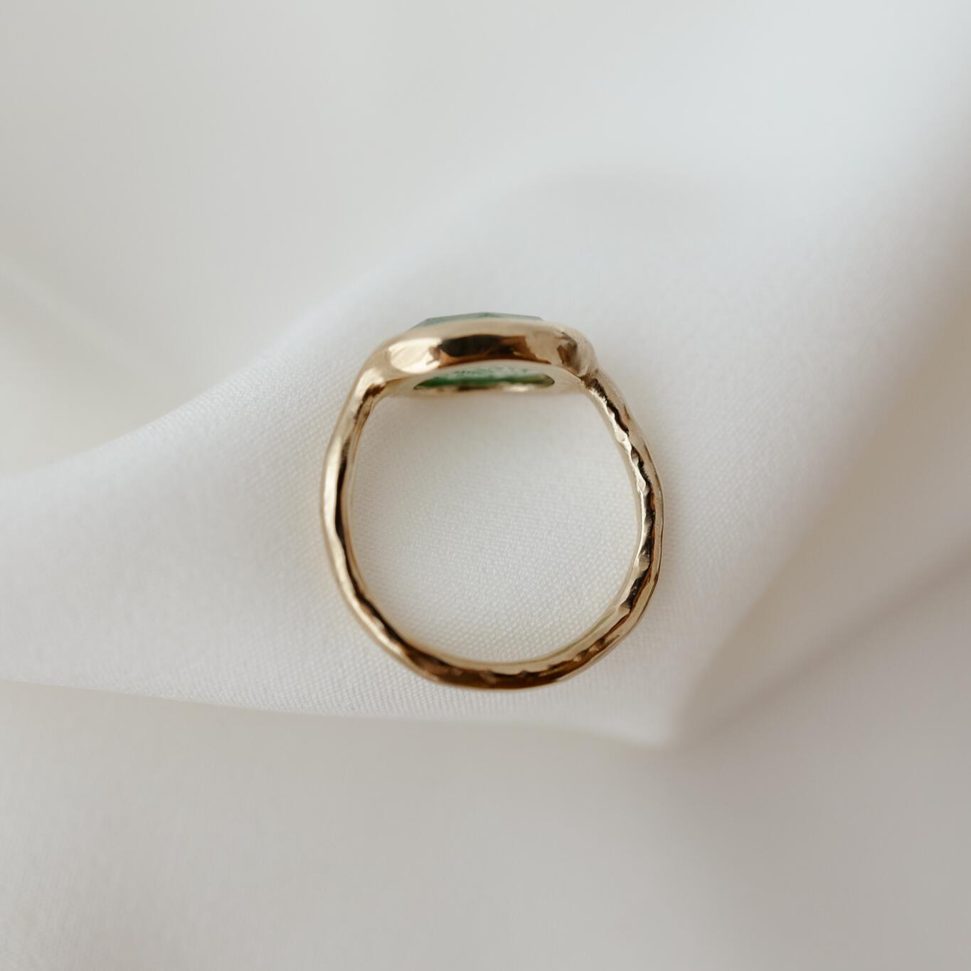 Anello con quarzo verde misura 13