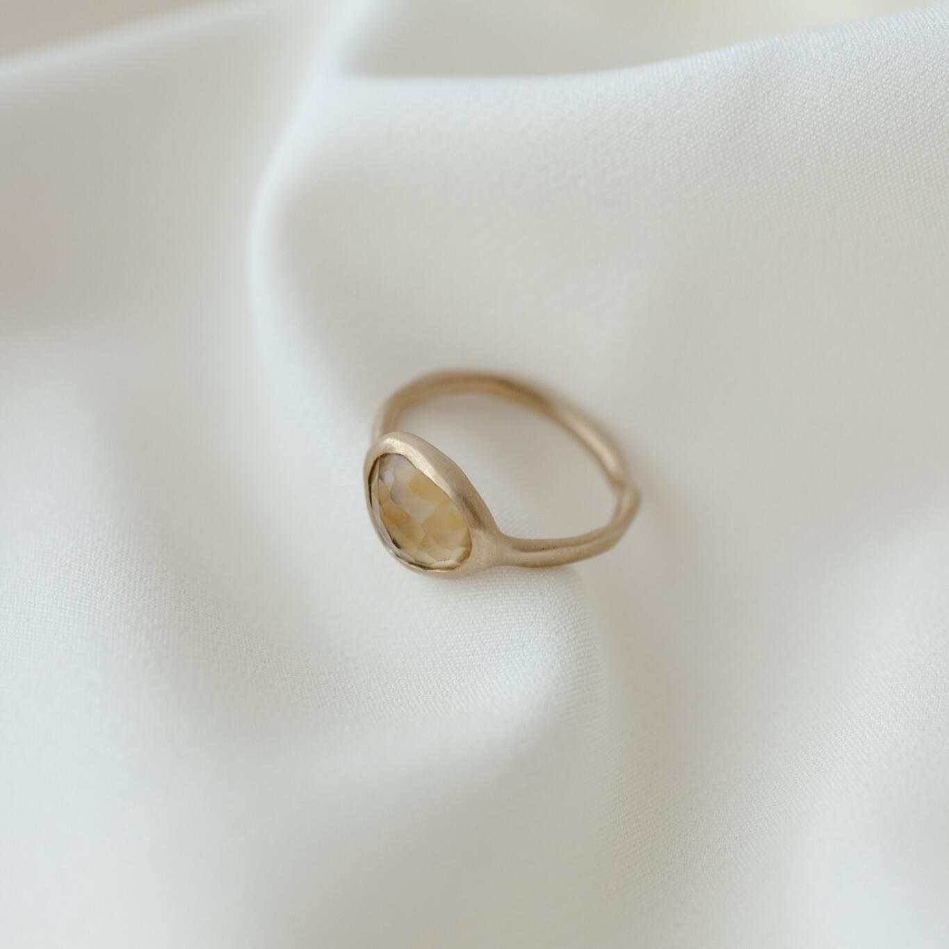 Anello con quarzo citrino misura 15