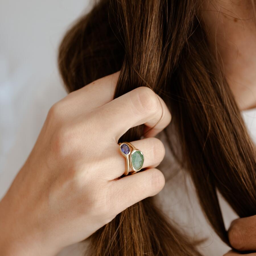 Anello con iolite misura 11.5
