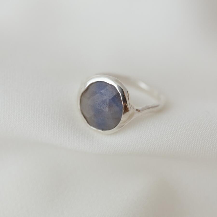 Anello con corindone di zaffiro misura 14