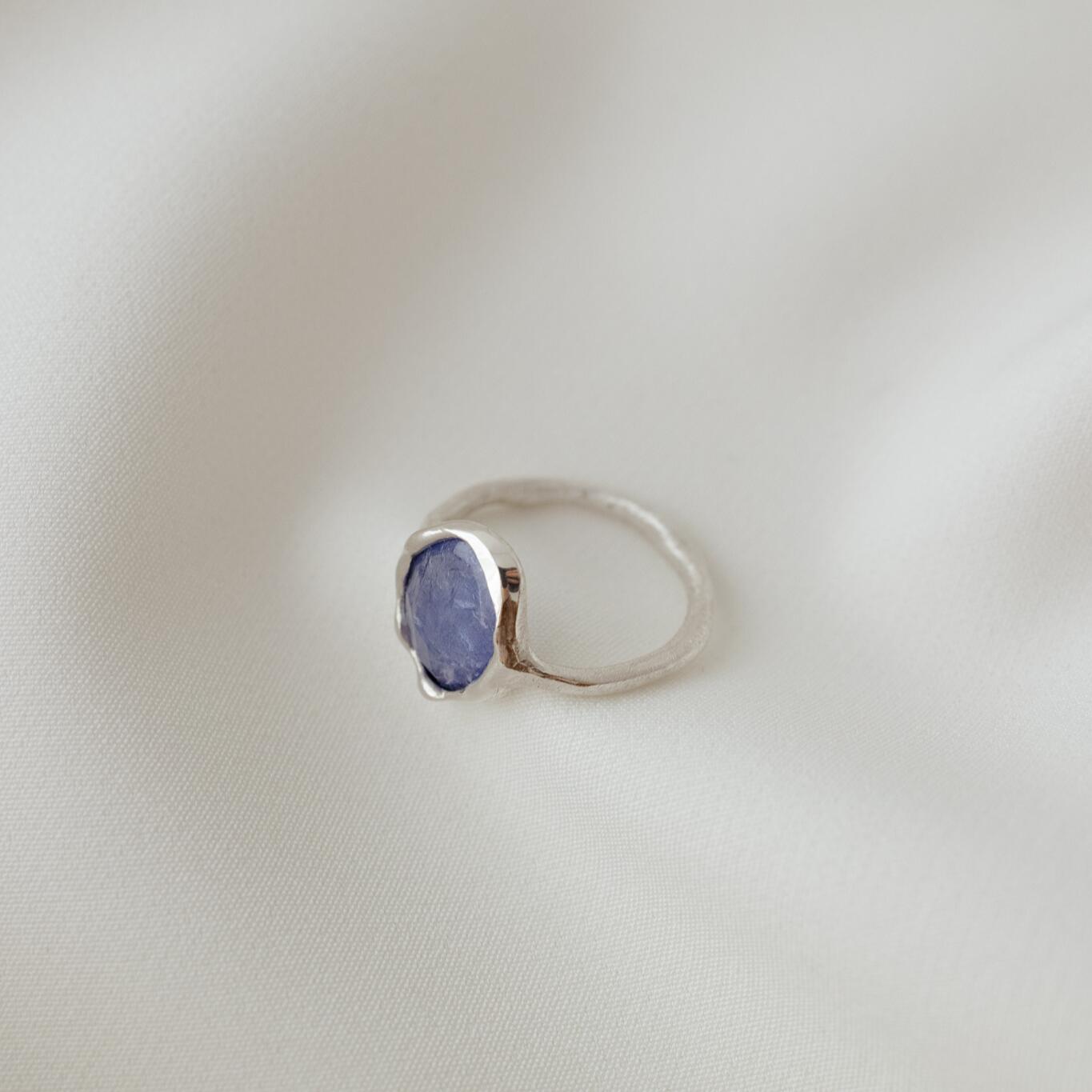 Anello con tanzanite misura 12