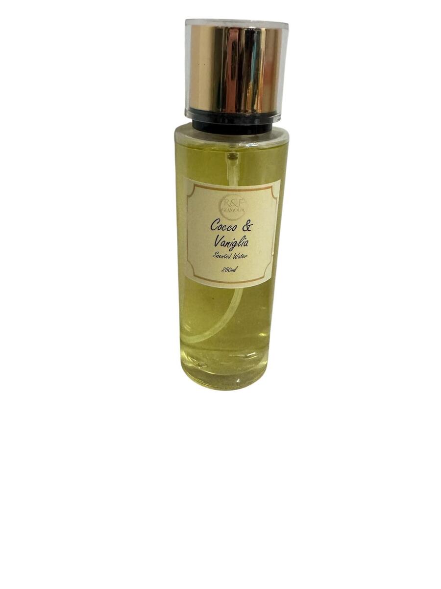 R&F GLAMOUR ACQUA PROFUMATA COCCO & VANIGLIA DA 250 ml
 [Conf.da 6 pezzi]